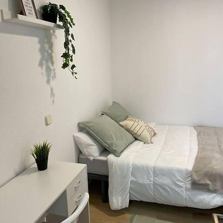 Juan Pantoja, Apartamento Para 2 En Metro Alvarado مدريد المظهر الخارجي الصورة